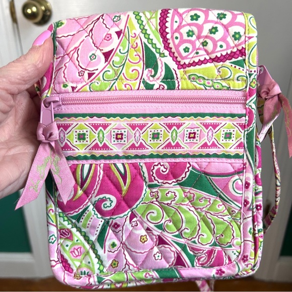 Vera Bradley Handbags - Vera Bradley Pink Pinwheel Crossbody Bag Vintage